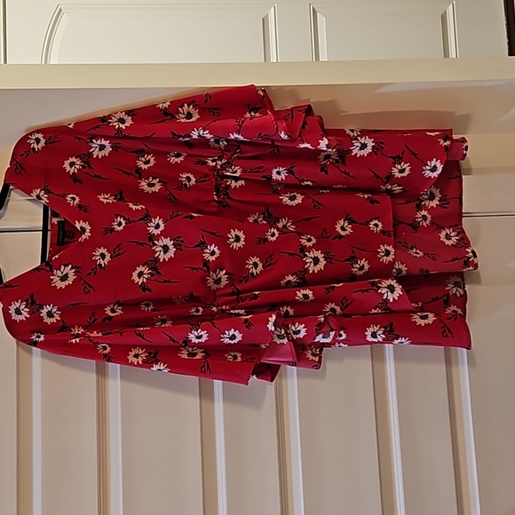 Lane Bryant Women's top Size 22/24  FUSHCIA with FLORAL PRINT - Picture 6 of 8